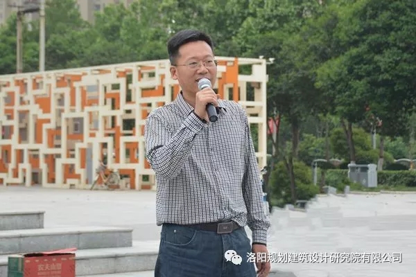 1525767607766525.jpg 640.webp.jpg