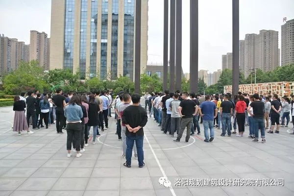 1525767626733734.jpg 640.webp (1).jpg