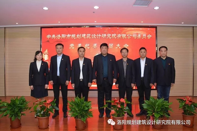 1572402776135408.jpg 640.webp (12).jpg