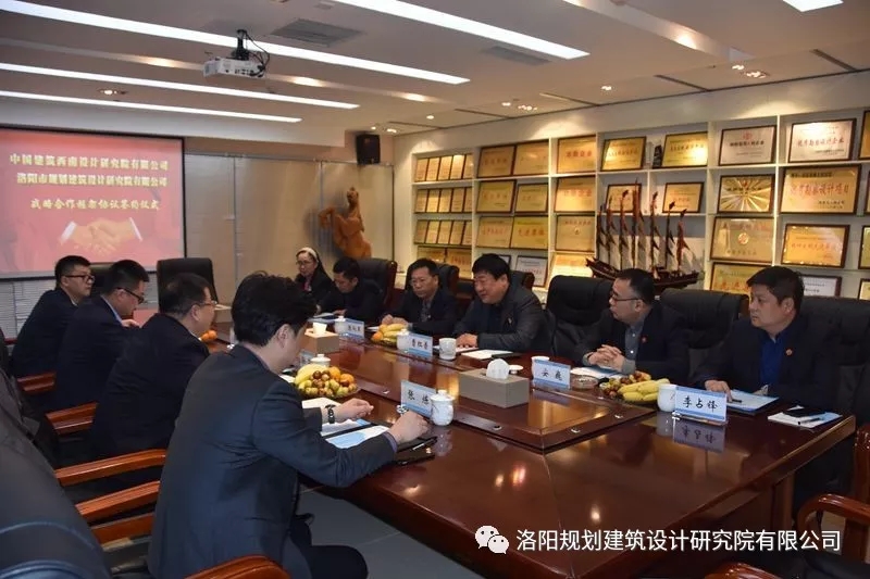 1574061369106490.jpg 640.webp (3).jpg