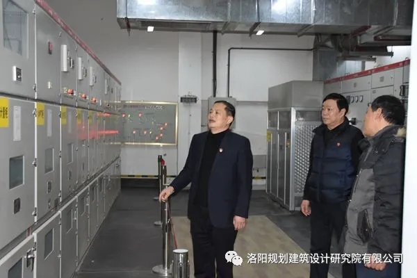 1592464657356432.jpg 640.webp (2).jpg